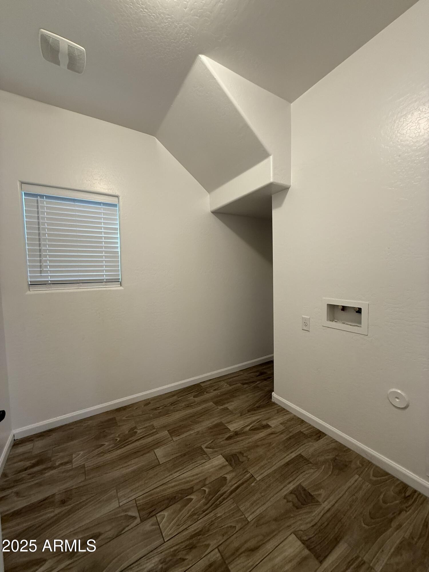 1736 West Pollack Street Phoenix, AZ 85041 - Photo 4 of 51 a view of an empty room