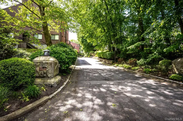 $2,900 | 150 North Bedford Road, Unit D1, Chappaqua, NY 10514