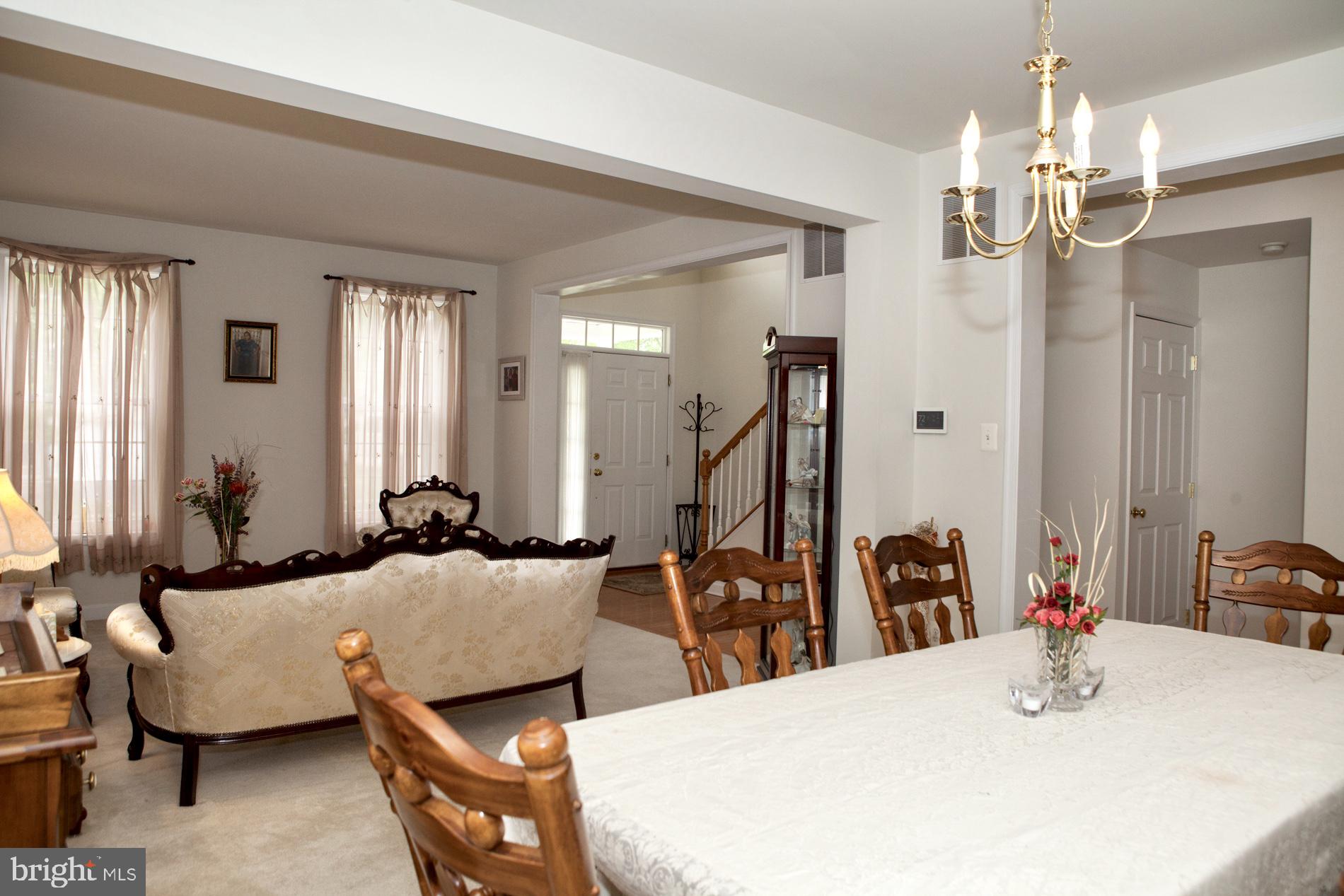 102 Hartman Road Pottstown, PA 19465 - Photo 5 of 49