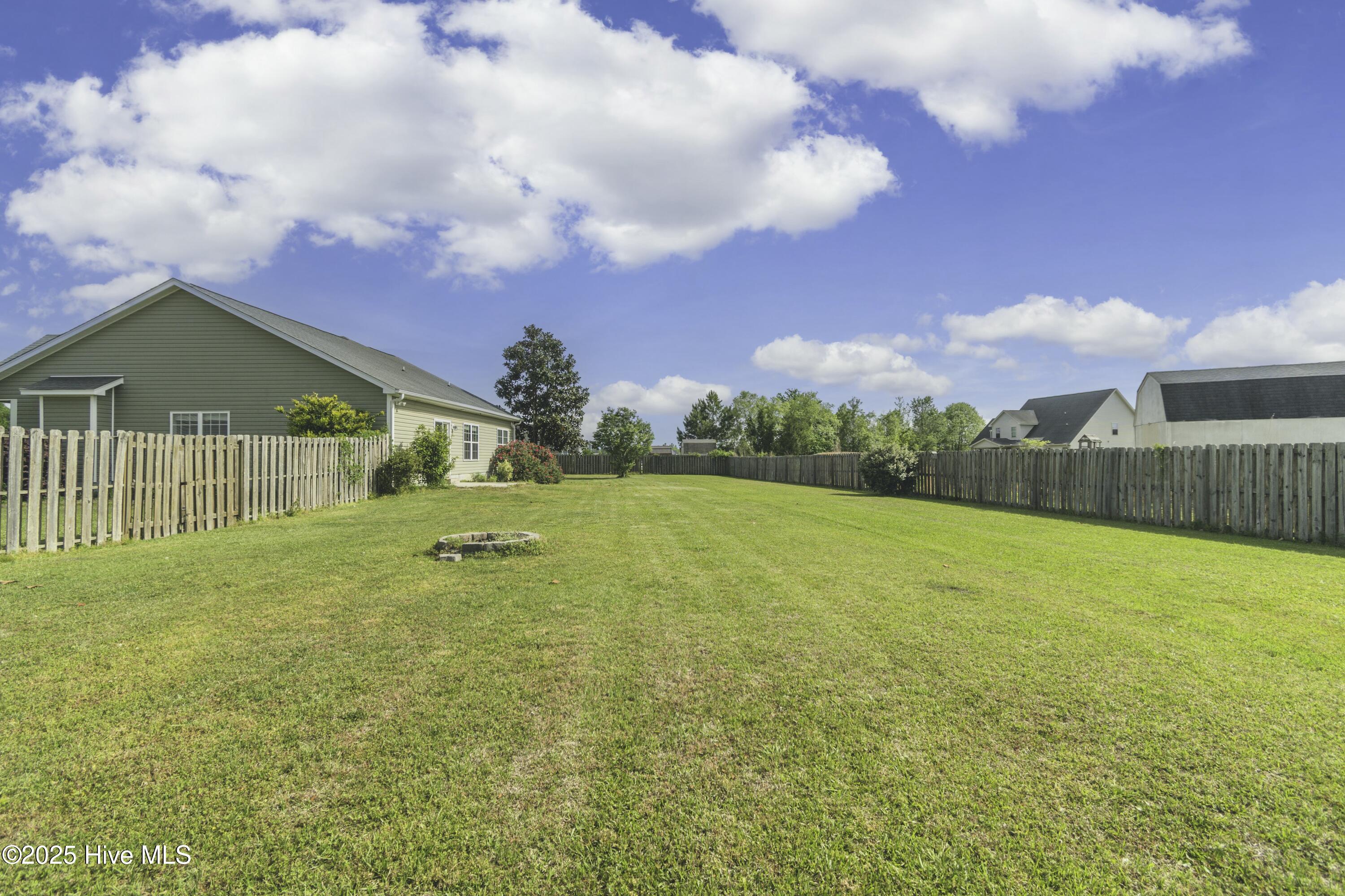160 River Winding Road Jacksonville, NC 28540 - Photo 33 of 34 tempImage6Eongs