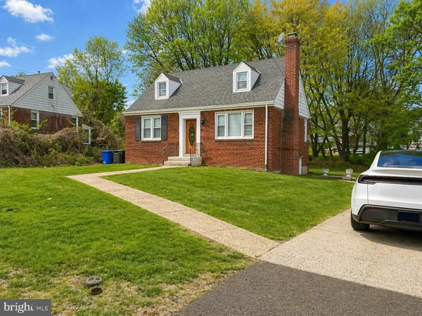 $3,000 | 120 Overhill Avenue, Philadelphia, PA 19116