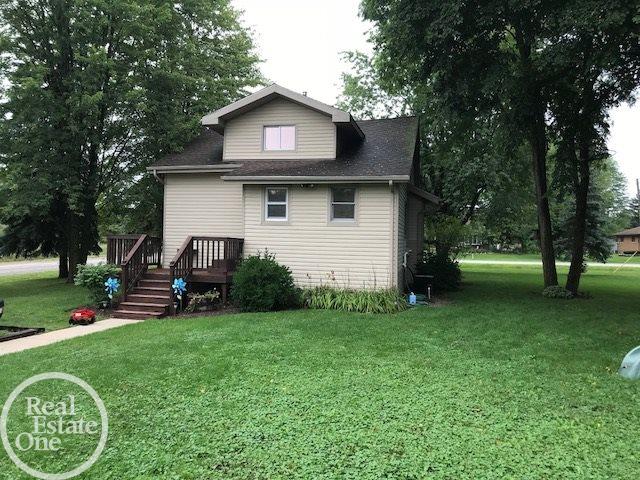 54985 Ridge Road New Baltimore, MI 48047 - Photo 9 of 42 31357341-8.JPG