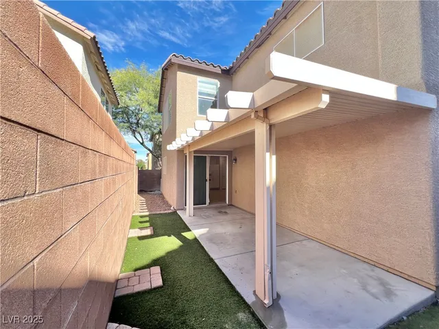$1,850 | 11601 Giles Street, Las Vegas, NV 89183