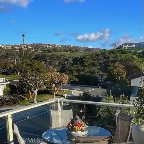 $2,750,000 | 720 Poinsettia Avenue, Corona del Mar, CA 92625