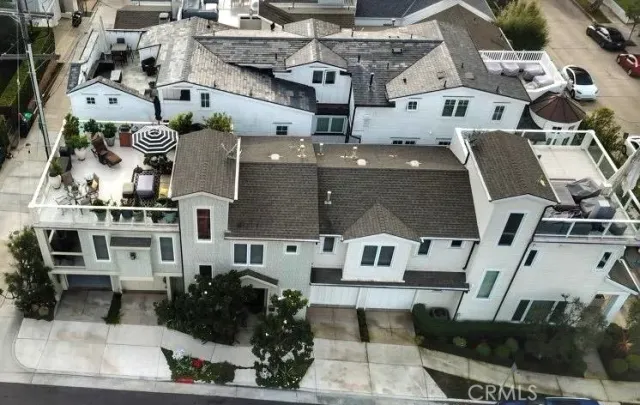 $2,750,000 | 720 Poinsettia Avenue, Corona del Mar, CA 92625