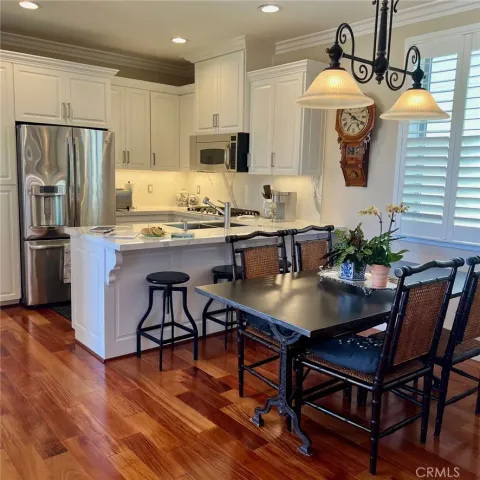 $2,750,000 | 720 Poinsettia Avenue, Corona del Mar, CA 92625