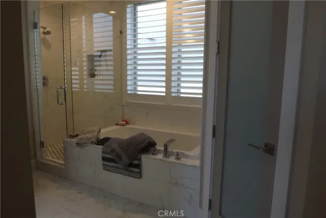 $2,750,000 | 720 Poinsettia Avenue, Corona del Mar, CA 92625