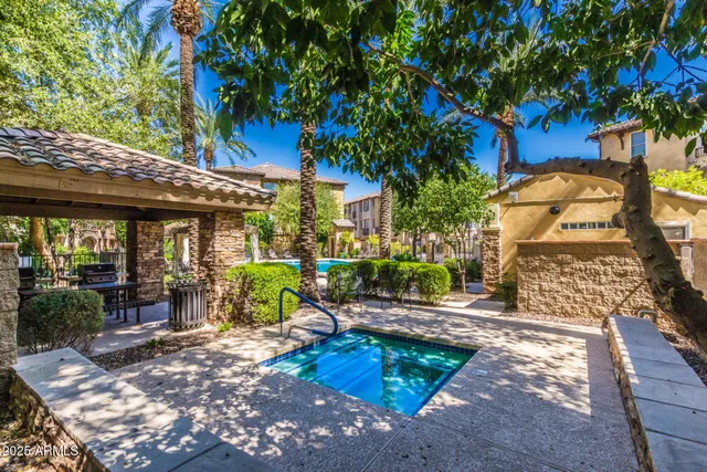 $489,999 | 2482 East Roma Avenue, Phoenix, AZ 85016