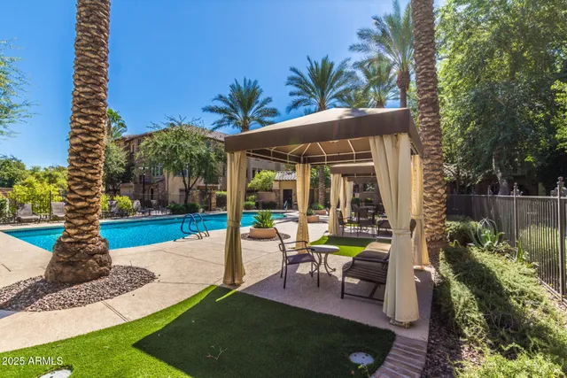 $489,999 | 2482 East Roma Avenue, Phoenix, AZ 85016