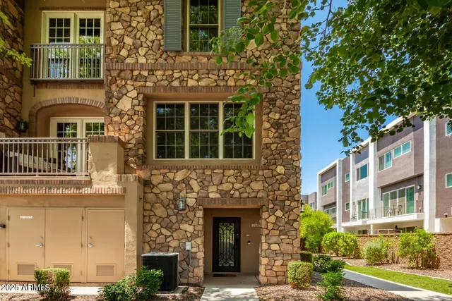 $495,000 | 2482 East Roma Avenue, Phoenix, AZ 85016