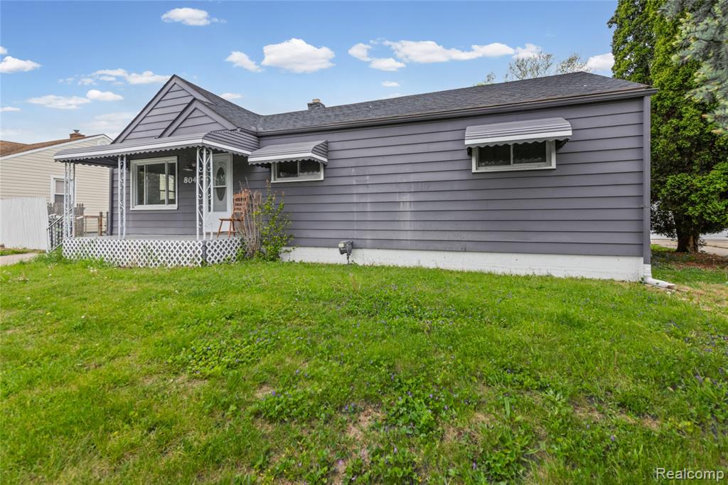 8044 Pelham Road Taylor, MI 48180 - Photo 4 of 26