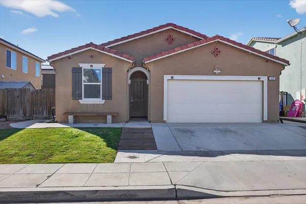 $386,000 | 118 Peerless Street, Madera, CA 93638