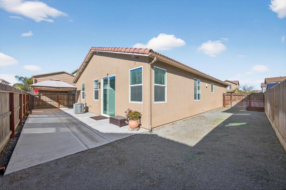 118 Peerless Street Madera, CA 93638 - Photo 29 of 35