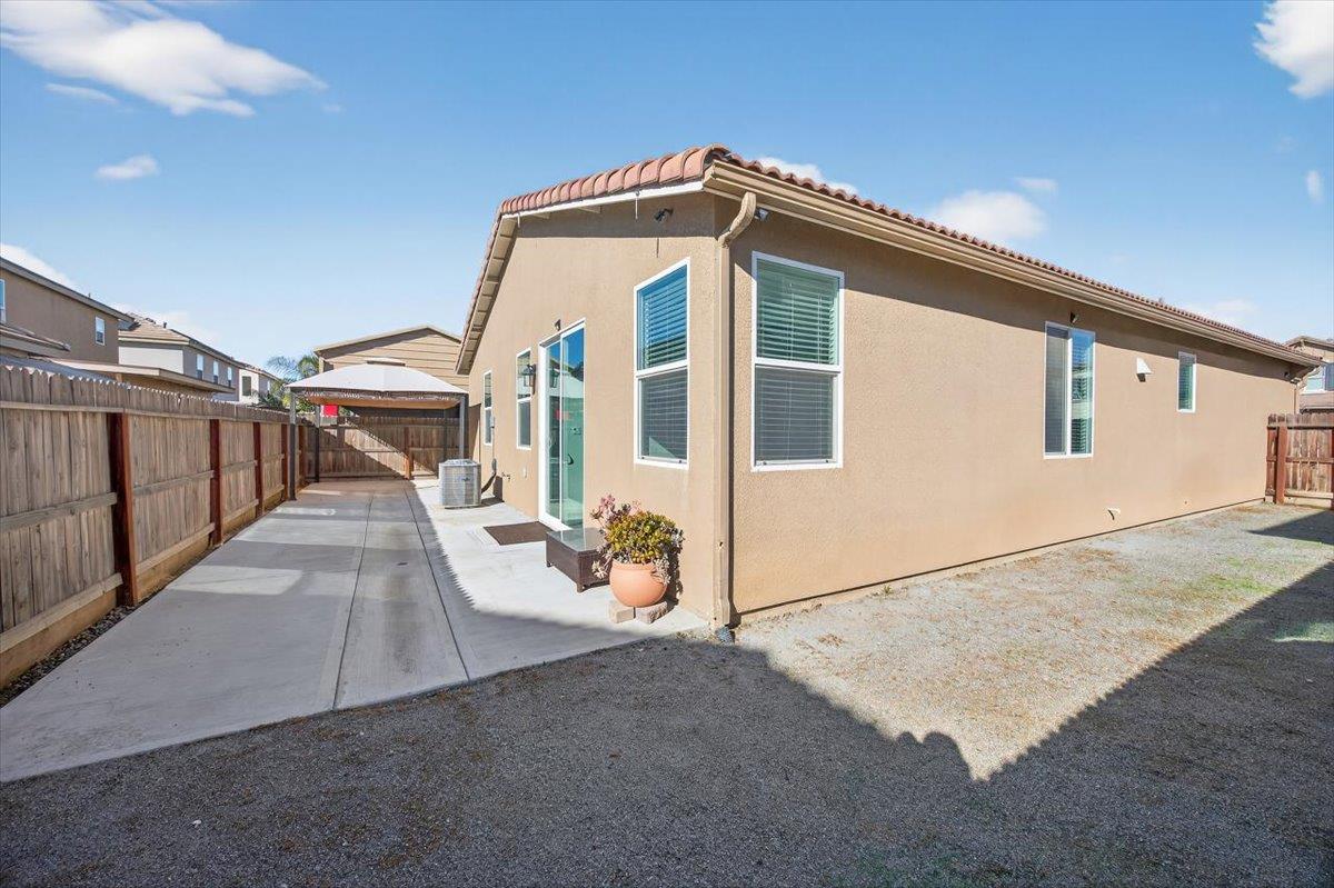 118 Peerless Street Madera, CA 93638 - Photo 30 of 35