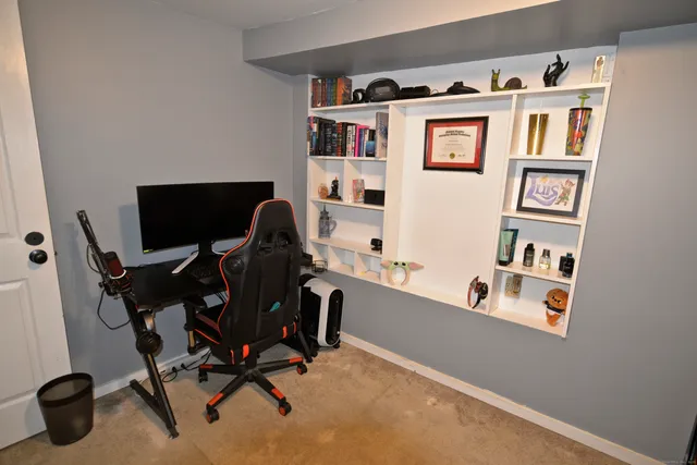 $399,000 | 69 Engleside Terrace, Newtown, CT 06482