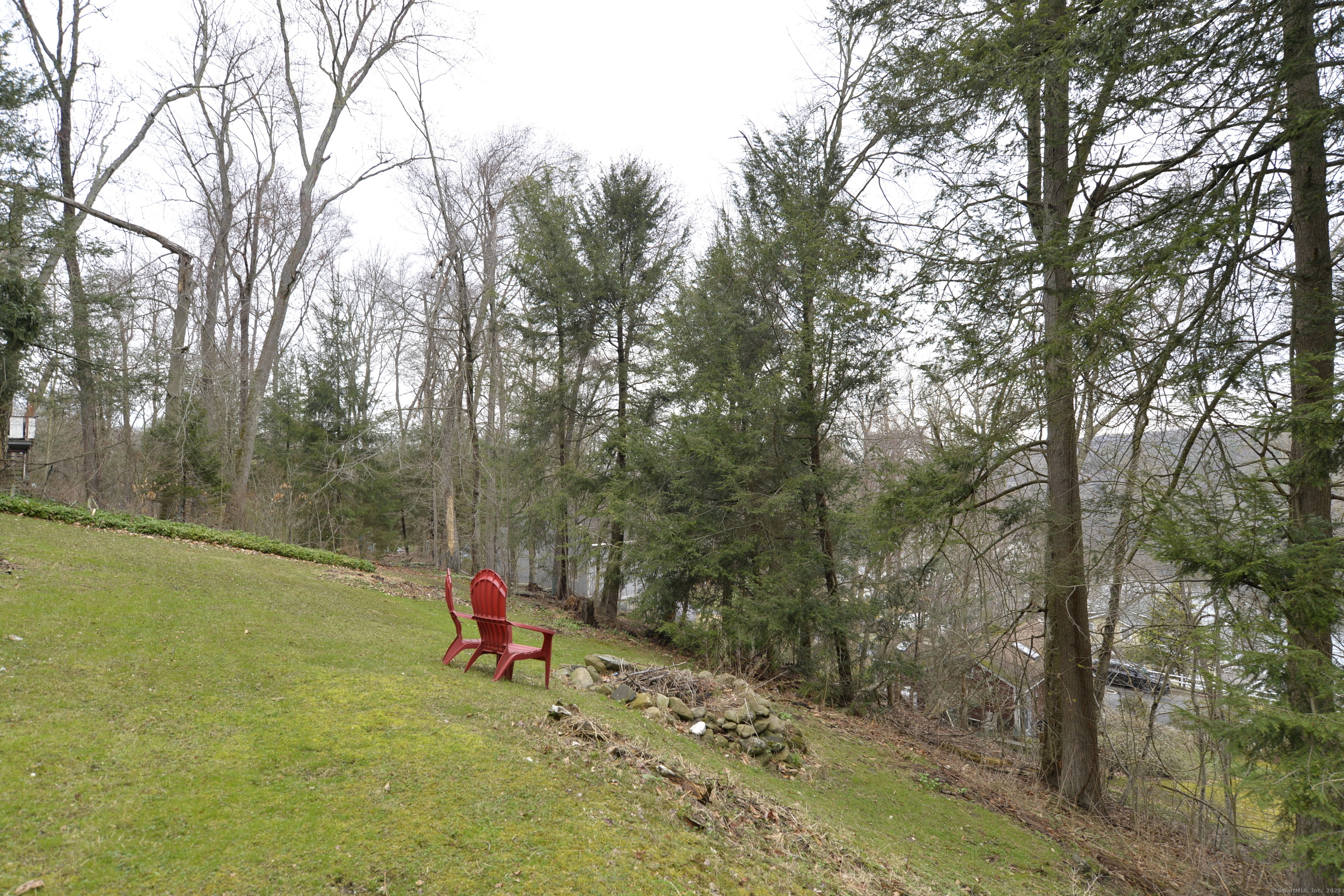 69 Engleside Terrace Newtown, CT 06482 - Photo 26 of 35