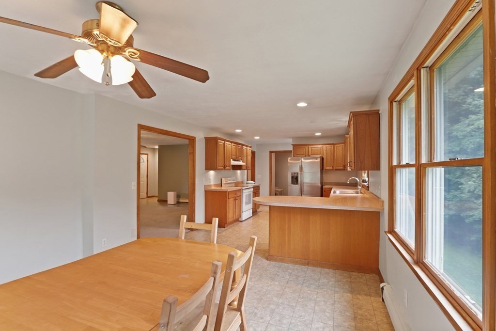 52 Hastings Road Spencer, MA 01562 - Photo 12 of 34 Gallery Image 12