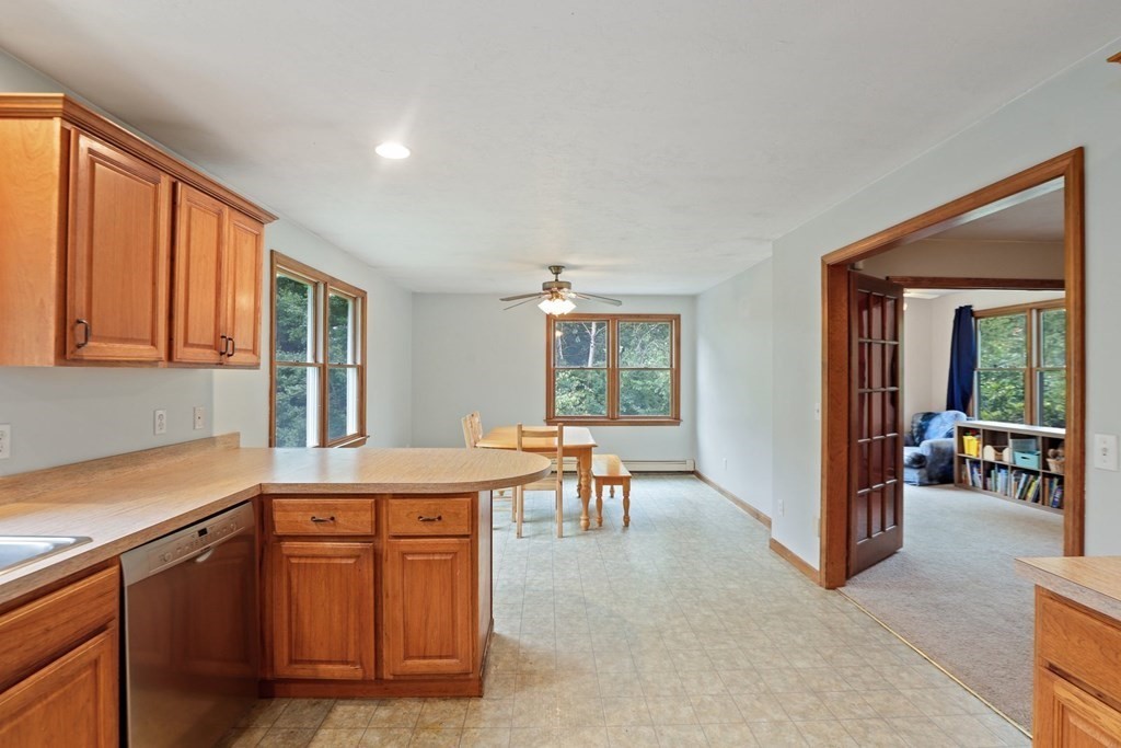 52 Hastings Road Spencer, MA 01562 - Photo 16 of 34 Gallery Image 16