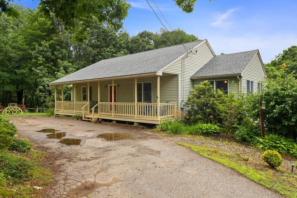52 Hastings Road Spencer, MA 01562 - Photo 2 of 34 Gallery Image 2