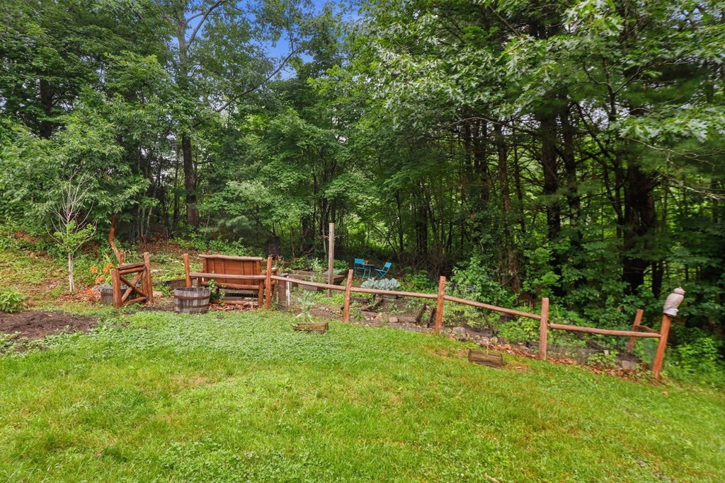 52 Hastings Road Spencer, MA 01562 - Photo 29 of 34 Gallery Image 29