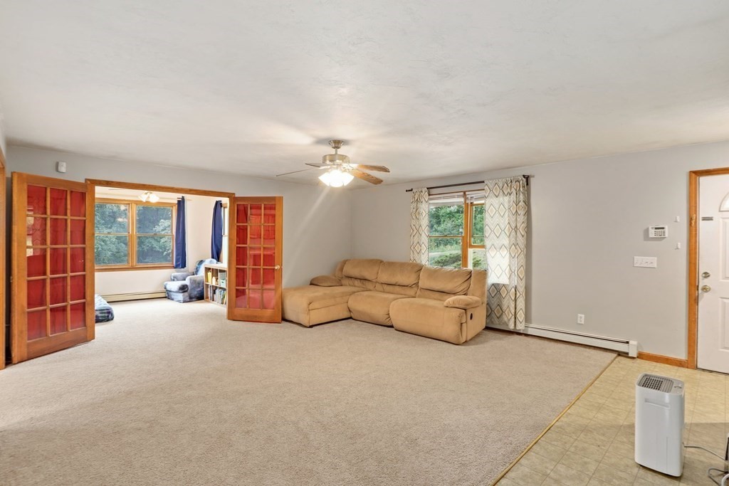 52 Hastings Road Spencer, MA 01562 - Photo 4 of 34 Gallery Image 4