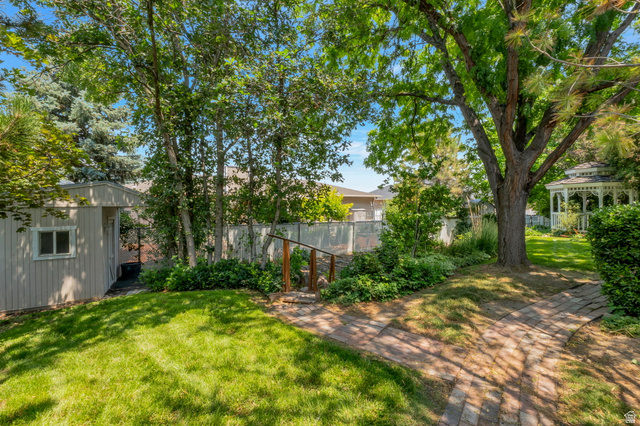 1386 West Bristol Ridge Road West Jordan, UT 84088 - Photo 26 of 30