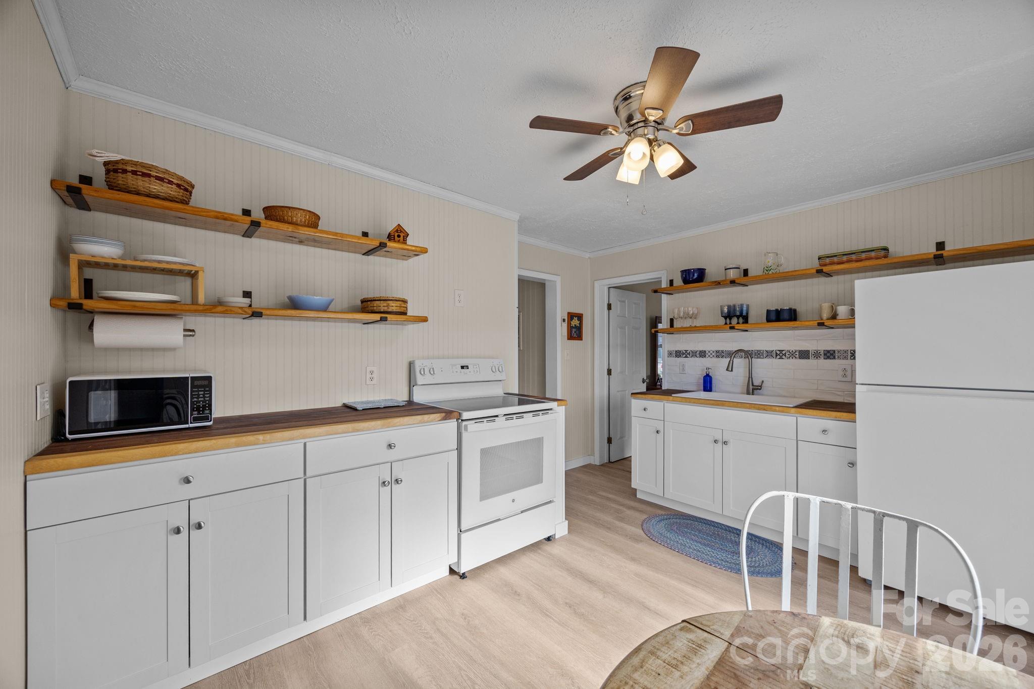 107 Axley Street Canton, NC 28716 - Photo 12 of 48