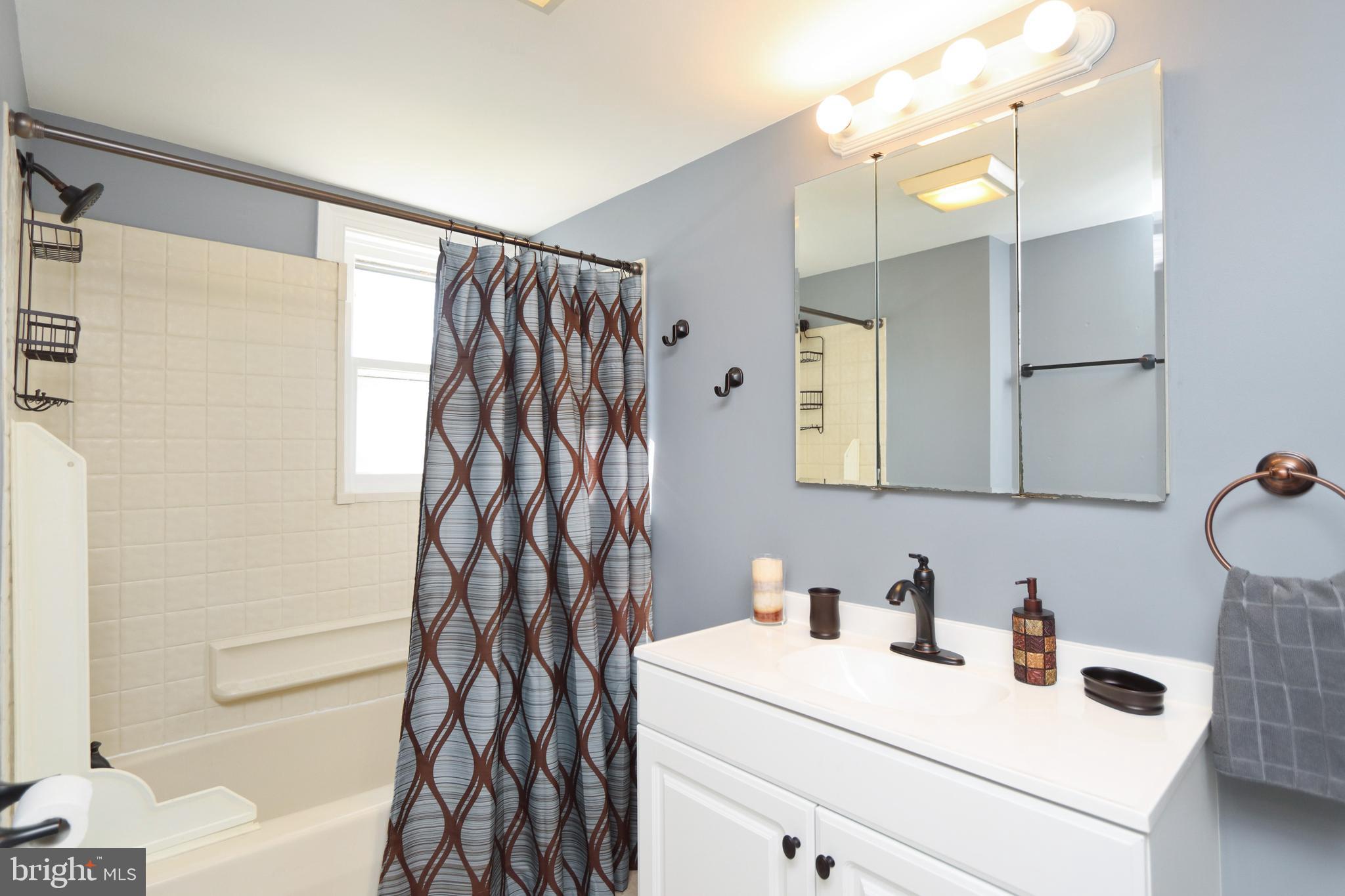 7557 Middleburg Road Keymar, MD 21757 - Photo 29 of 70 Bathroom 1