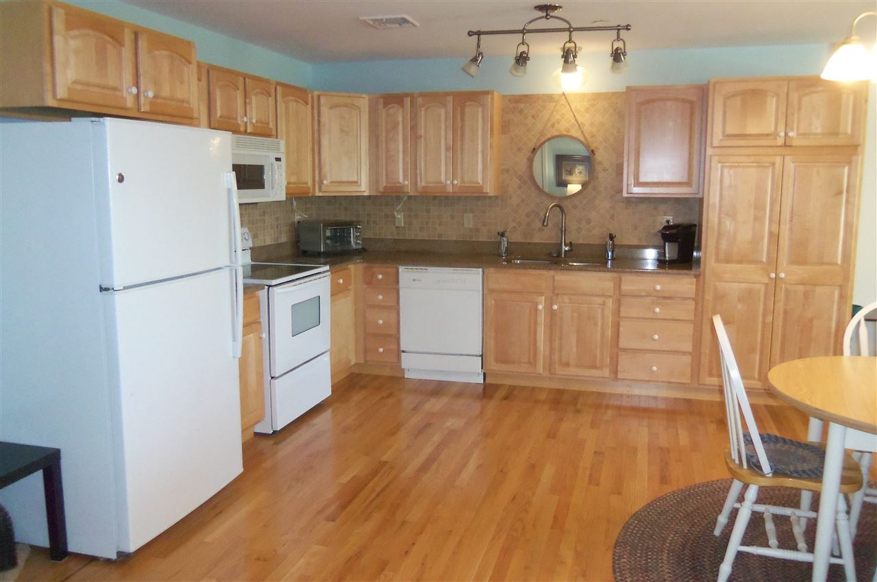 118 Secretariat Way, Unit 216 Rochester, NH 03867 - Photo 2 of 20