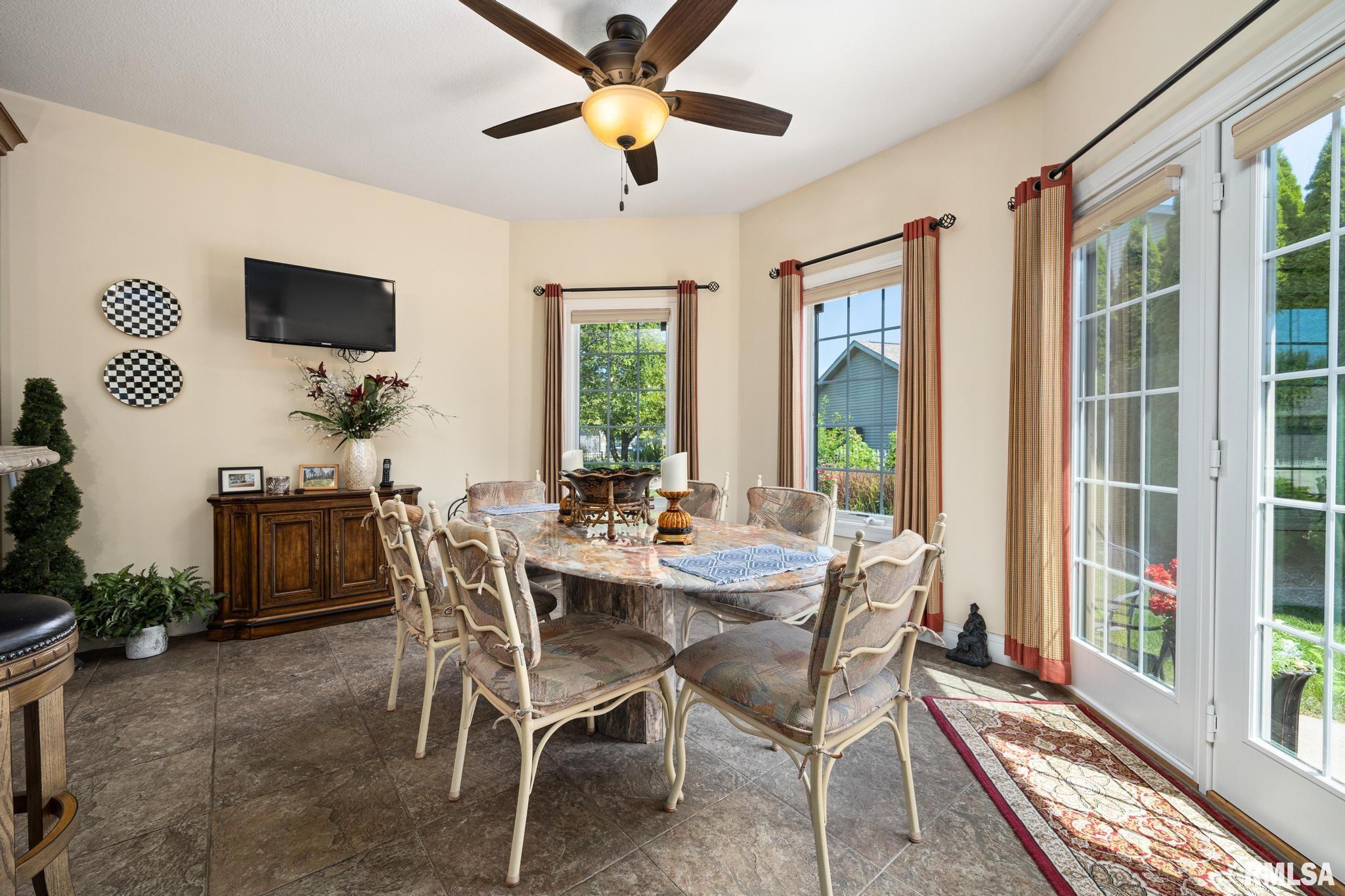 10814 North Trailside Lane Dunlap, IL 61525 - Photo 13 of 52