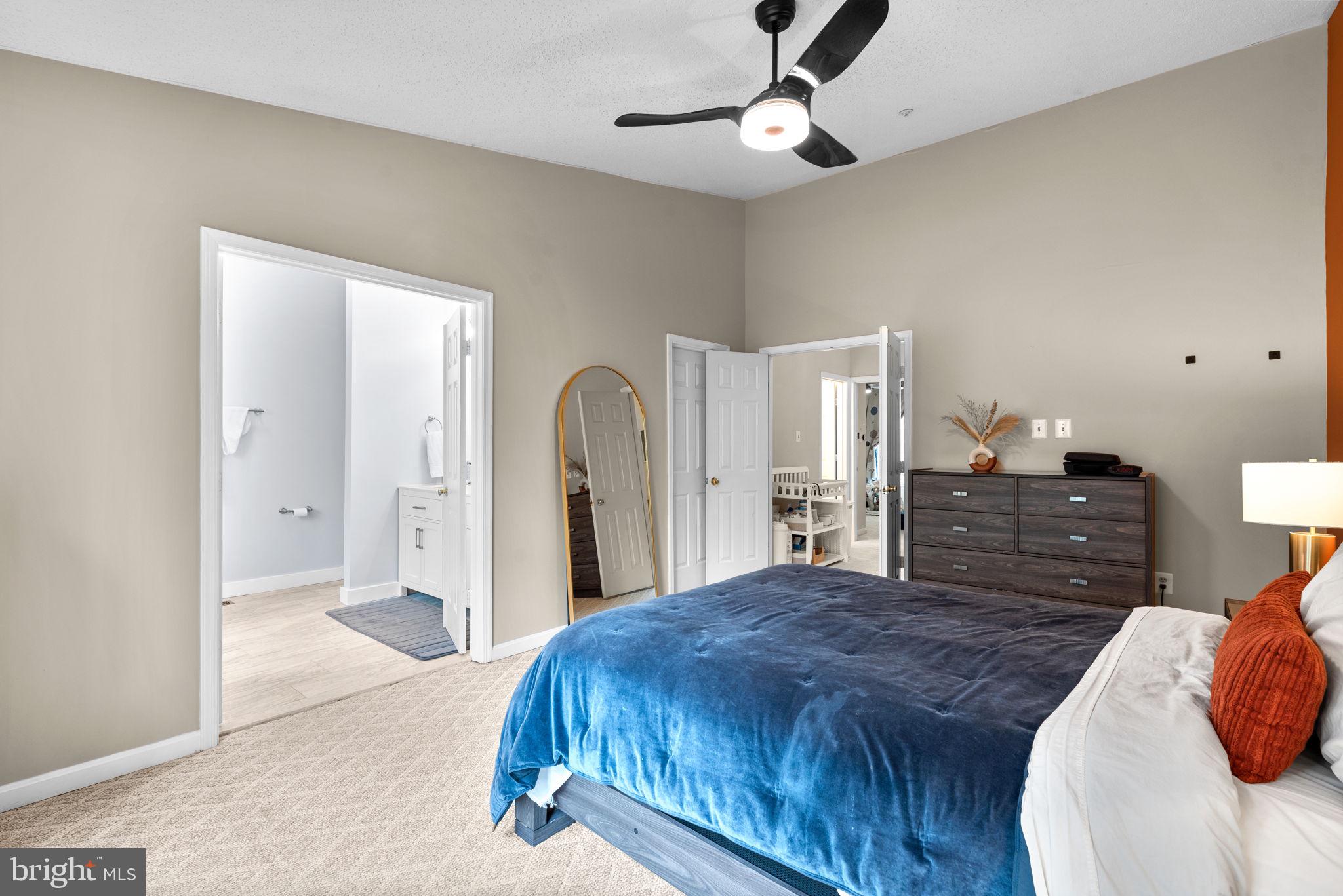 10030 Vanderbilt Circle Rockville, MD 20850 - Photo 16 of 30 Large W.I.C. and totally renovated spa bath