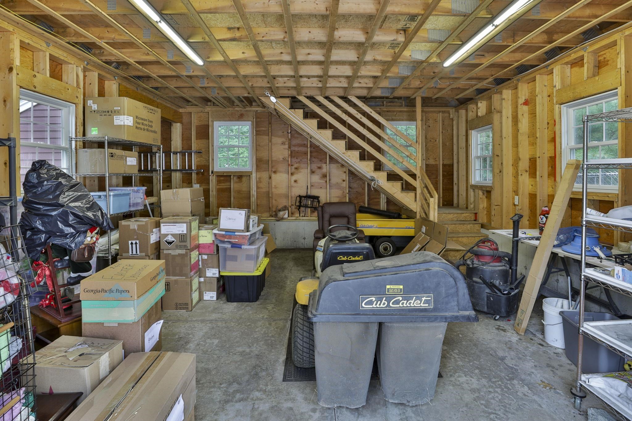 11 Grandview Road Windham, NH 03087 - Photo 32 of 40