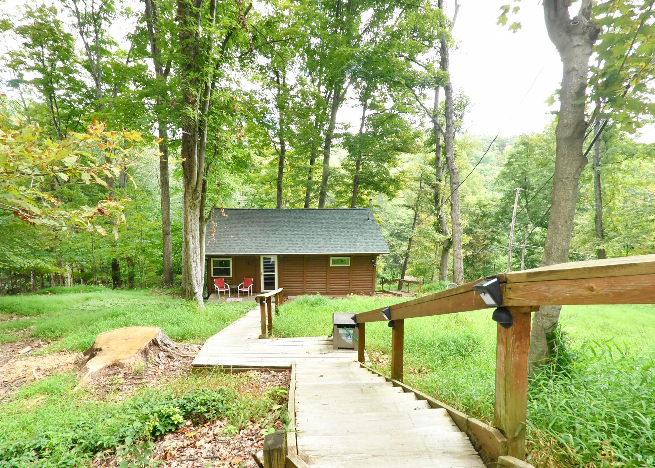167 Aztec Lane Logan, OH 43138 - Photo 2 of 32 01