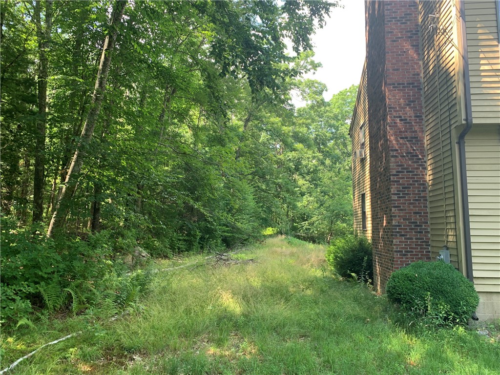 135 Old Voluntown Road Exeter, RI 02822 - Photo 4 of 33