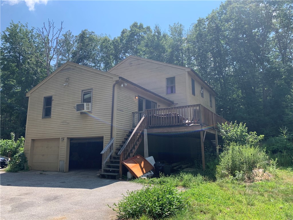 135 Old Voluntown Road Exeter, RI 02822 - Photo 5 of 33