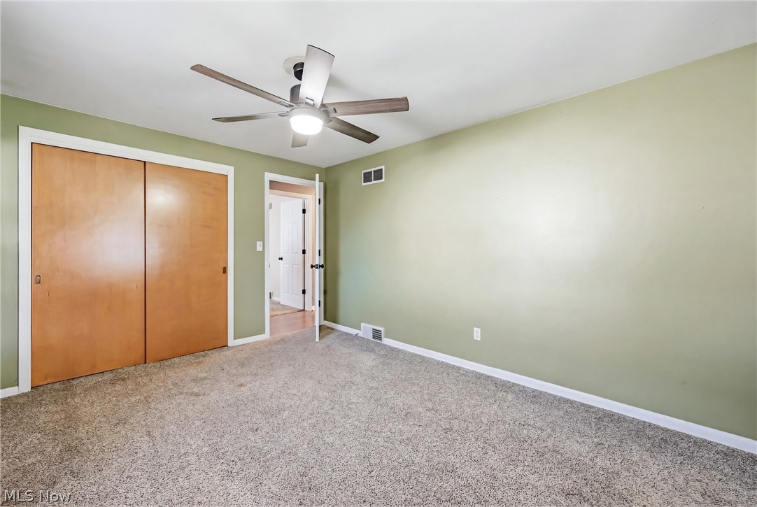 382 Ridgefield Avenue Youngstown, OH 44512 - Photo 10 of 29