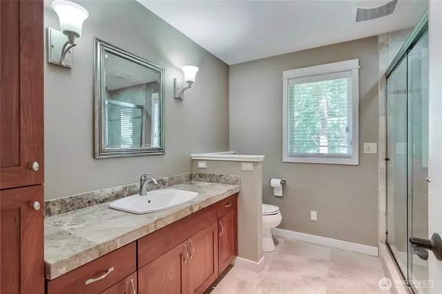 $990,000 | 1207 Adams Street, Steilacoom, WA 98388