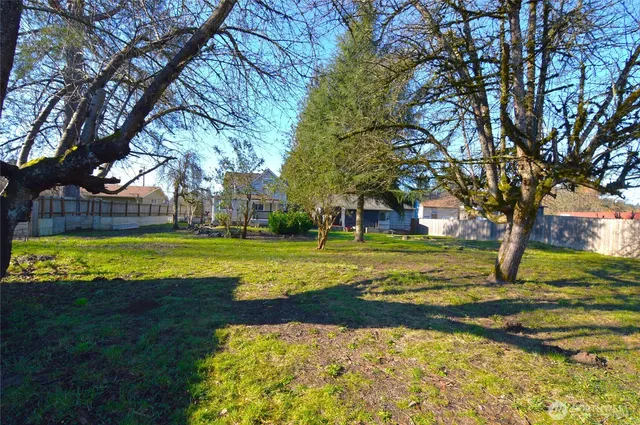 $428,900 | 1308 North Pearl Street, Centralia, WA 98531