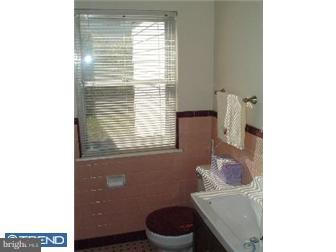 3008 Byberry Road Philadelphia, PA 19154 - Photo 9 of 10 Bathroom