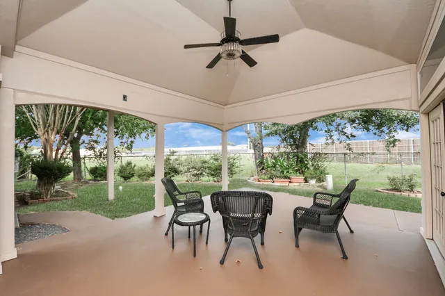a house with garden in front of it