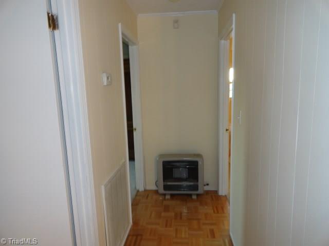 410 Heitman Road Thomasville, NC 27360 - Photo 8 of 20 Hallway