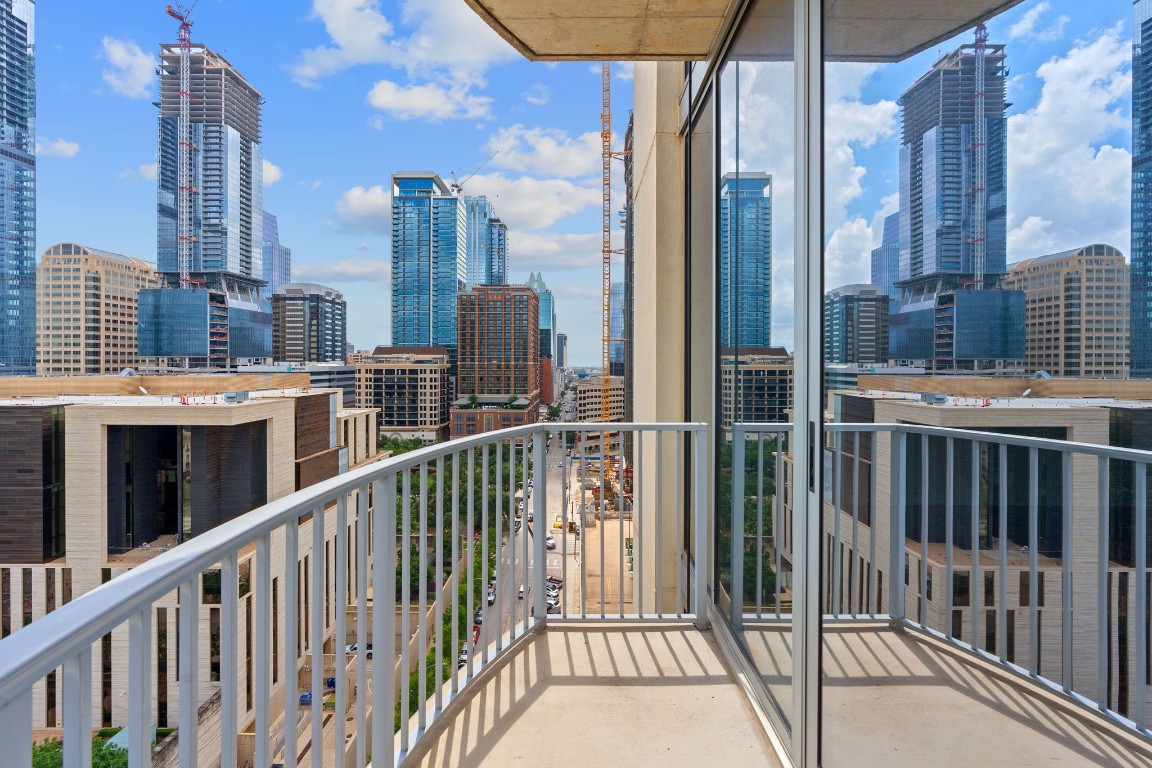 360 Nueces Street, Unit 1518 Austin, TX 78701 - Photo 20 of 35 a view of city from balcony
