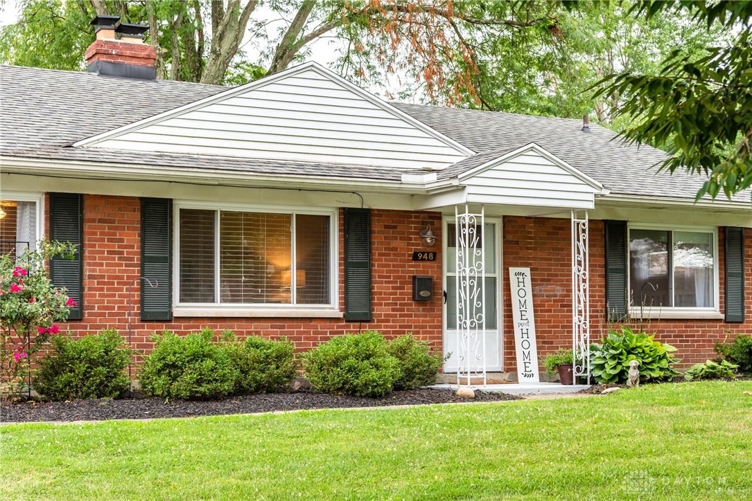 948 East Stroop Road Kettering, OH 45429 - Photo 2 of 43 Gallery Image 2