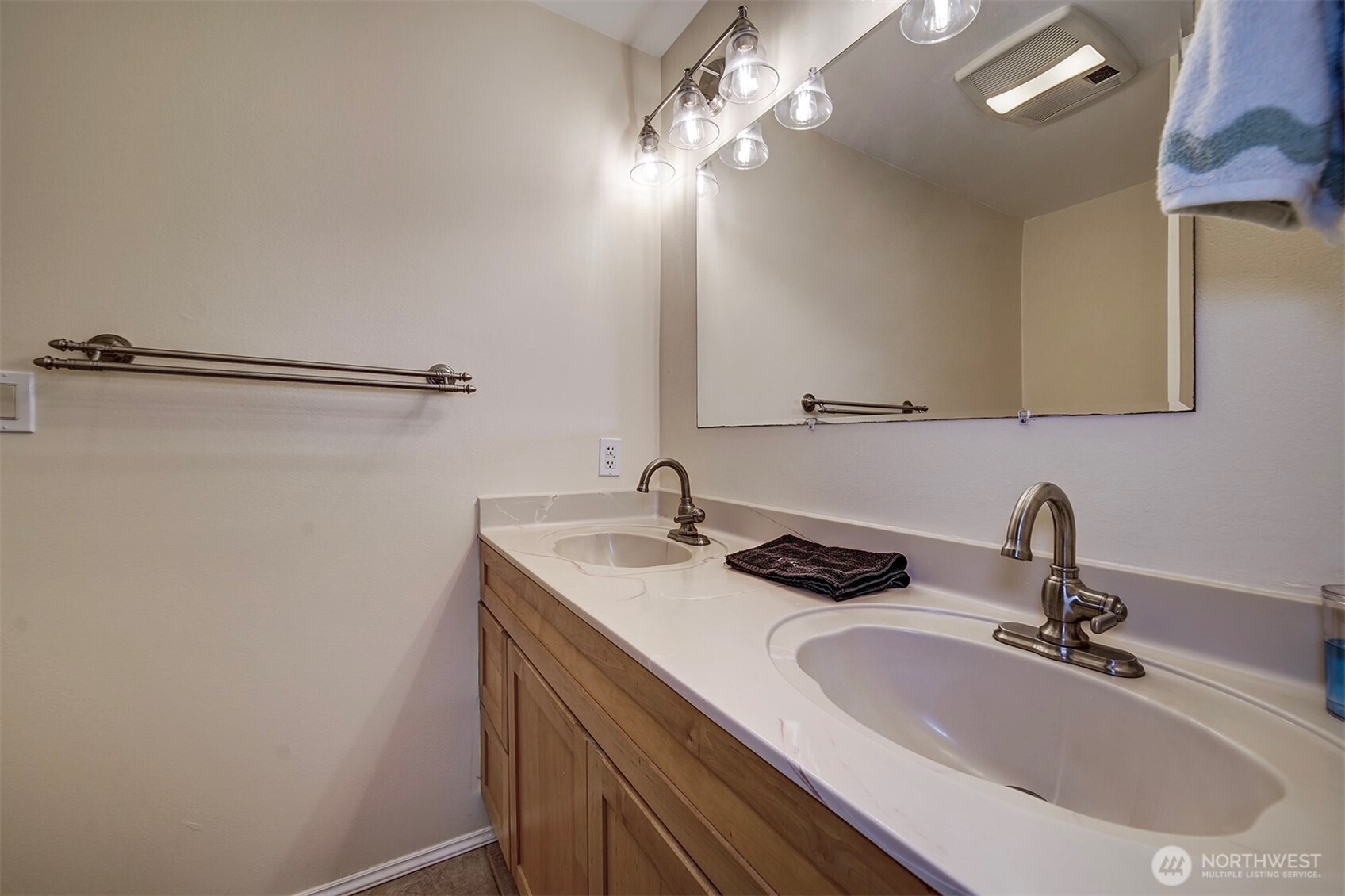 37410 Olympic View Road Northeast Hansville, WA 98340 - Photo 23 of 33