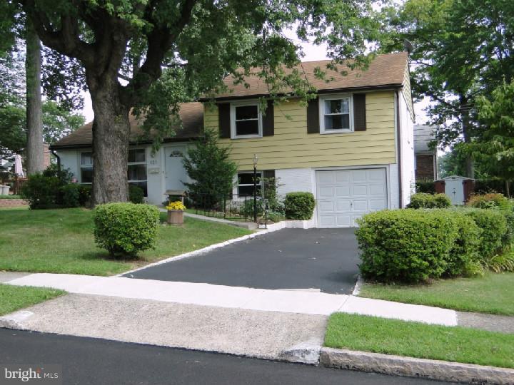 121 Locust Avenue Springfield, PA 19064 - Photo 2 of 24 Exterior Front