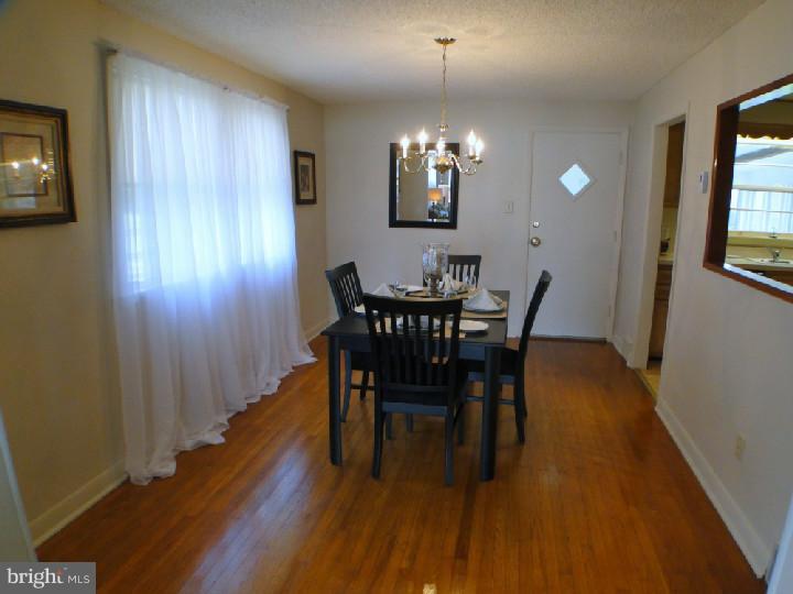 121 Locust Avenue Springfield, PA 19064 - Photo 5 of 24 Dining Room