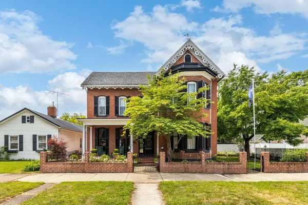 $380,000 | 311 East Main Street, Circleville, OH 43113