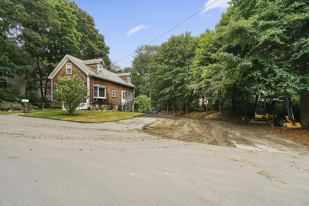 16 Hayes Road Hingham, MA 02043 - Photo 5 of 16 Gallery Image 5