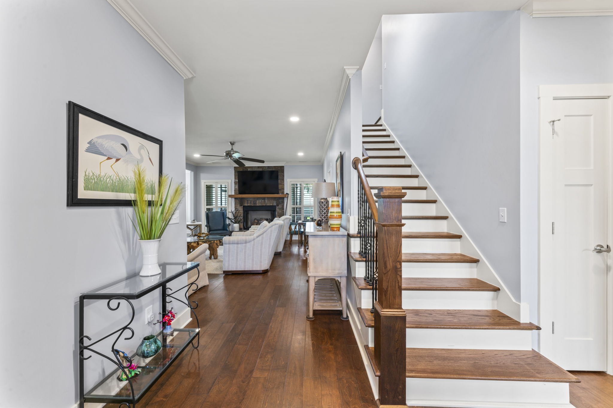 160 ANDERTON Drive Winchester, TN 37398 - Photo 14 of 41 a living room with furniture and a wooden floor