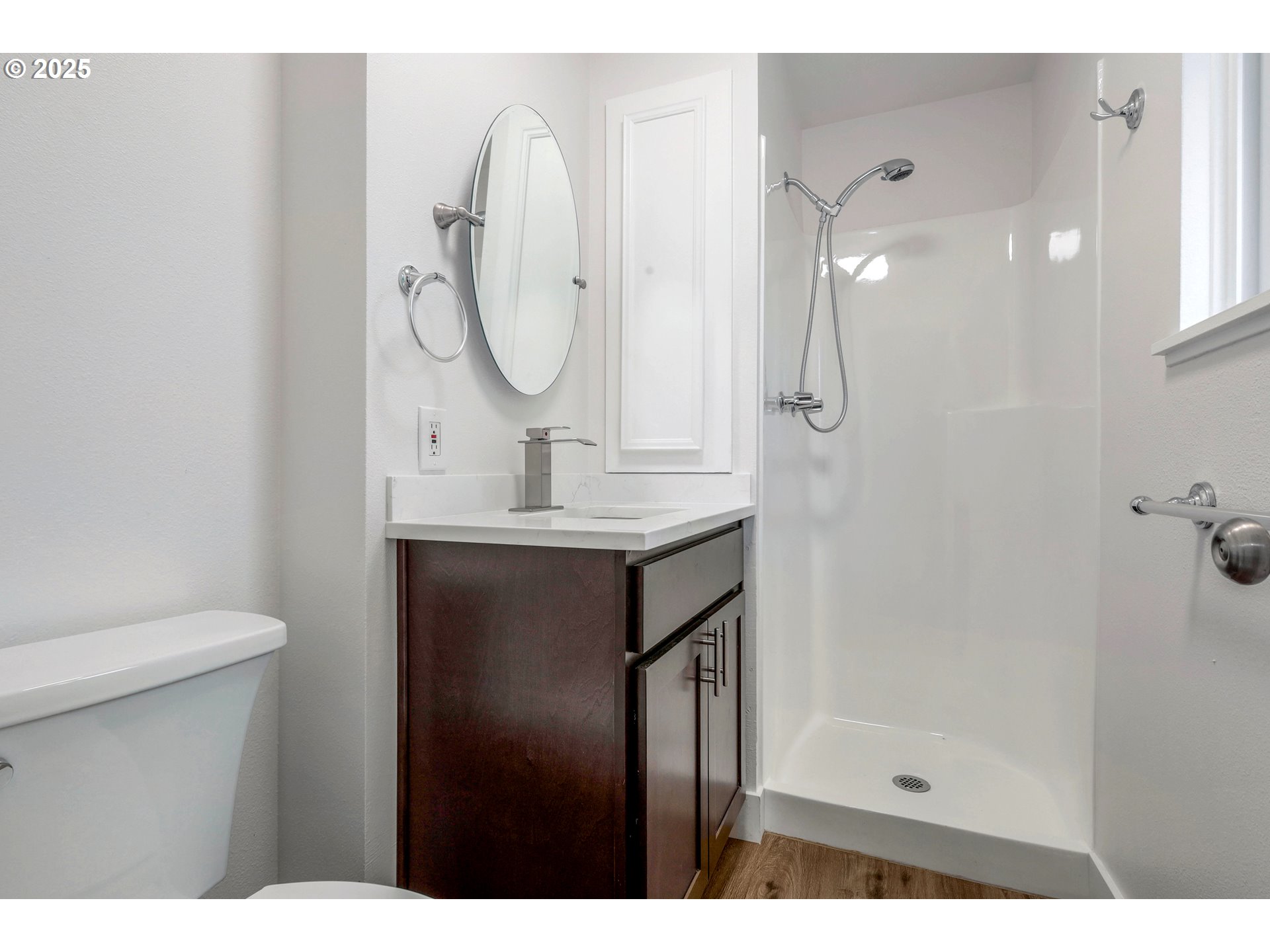3941 Southwest Plum Street Portland, OR 97219 - Photo 14 of 20 Gallery Image 14